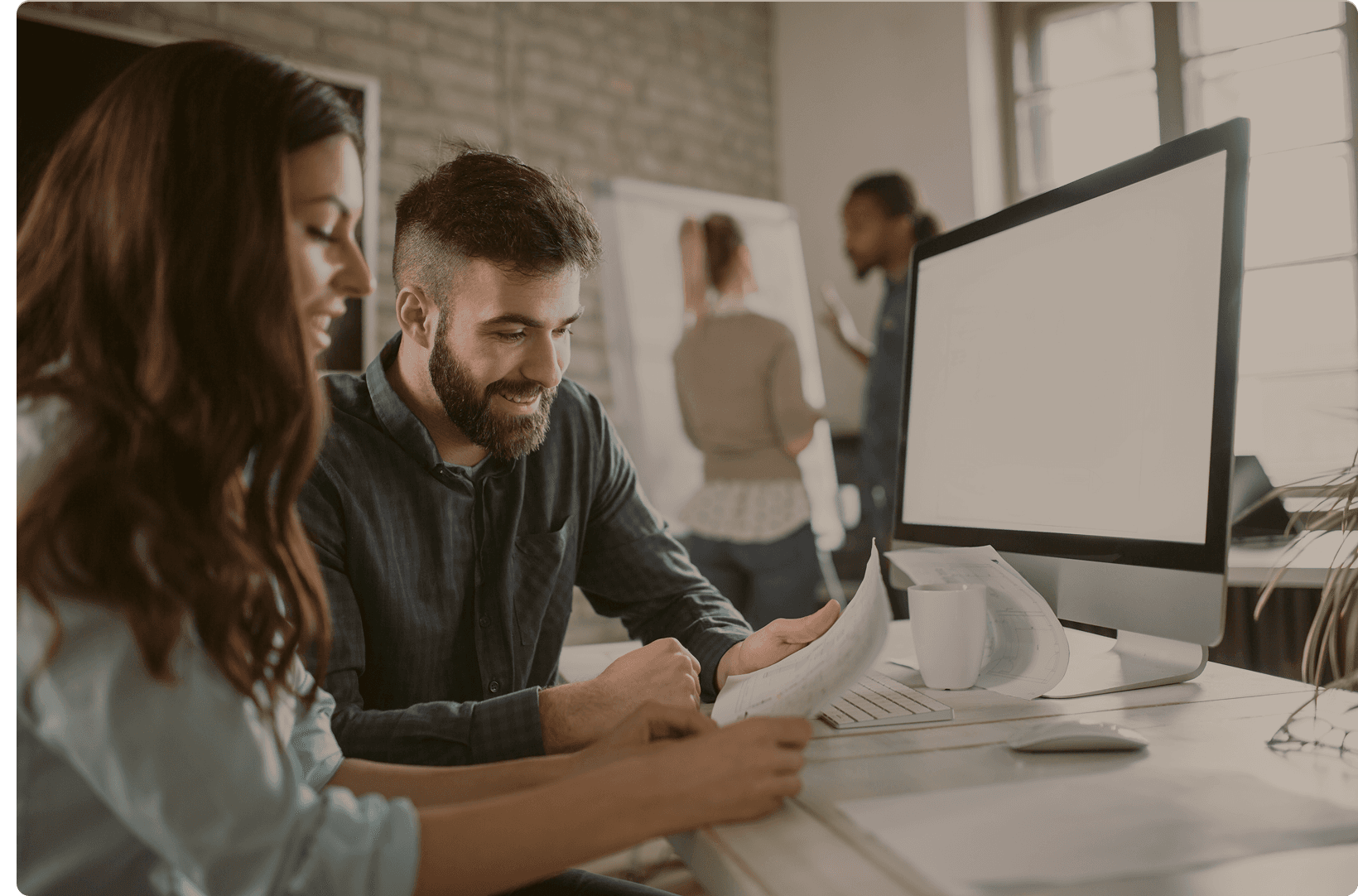 estimator-working-on-computer-to-estimate-labor-costs-for-construction